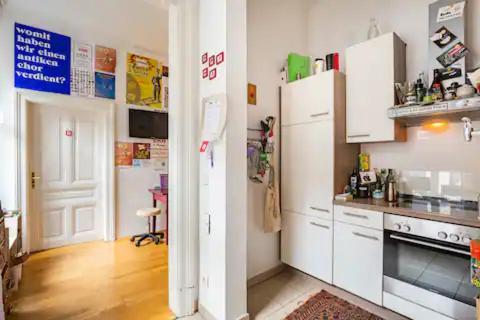 Fro-Media - Streetside Room 2 - Community Space Vienna Esterno foto